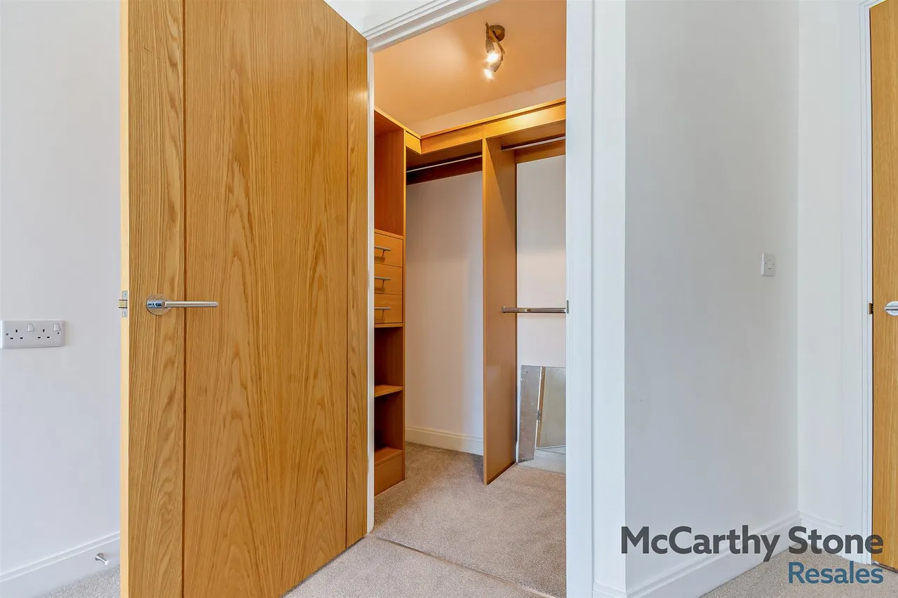Churchfield Road, Walton-On-Thames, KT12, photo 7