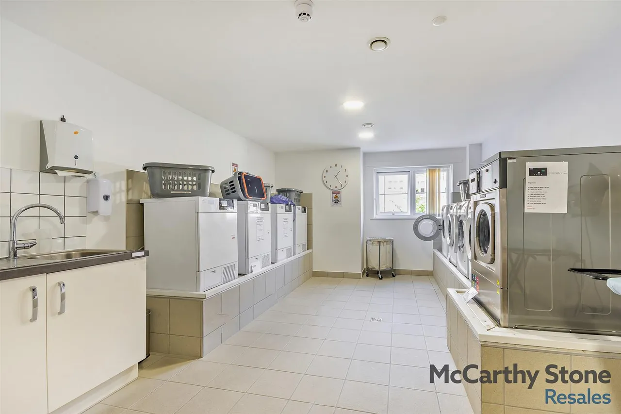 Churchfield Road, Walton-On-Thames, KT12, photo 12