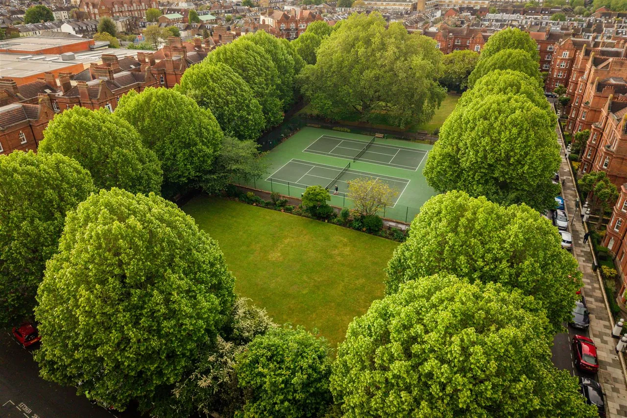 Queen's Club Gardens, London, W14, photo 19