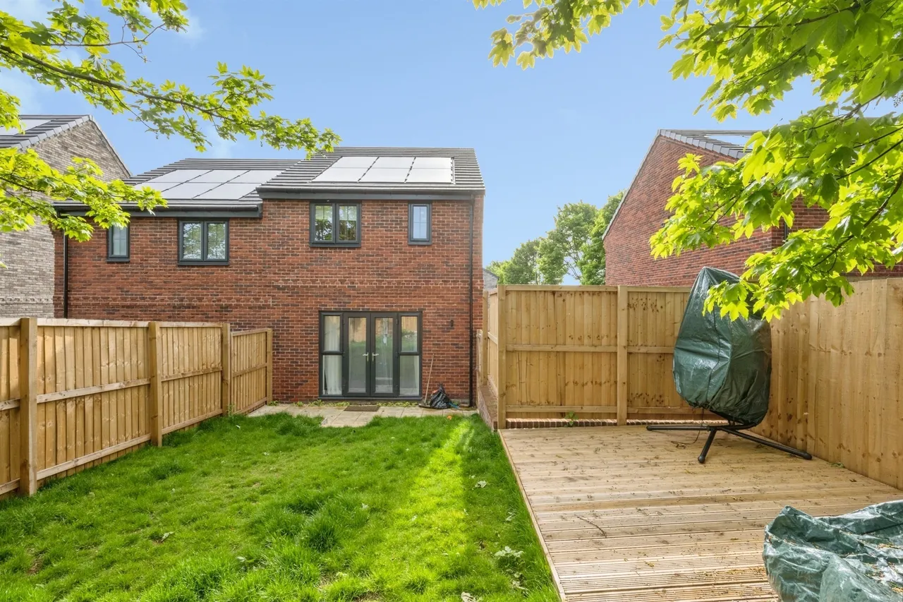Lime Tree Grove, Wath-upon-Dearne, S63, photo 4