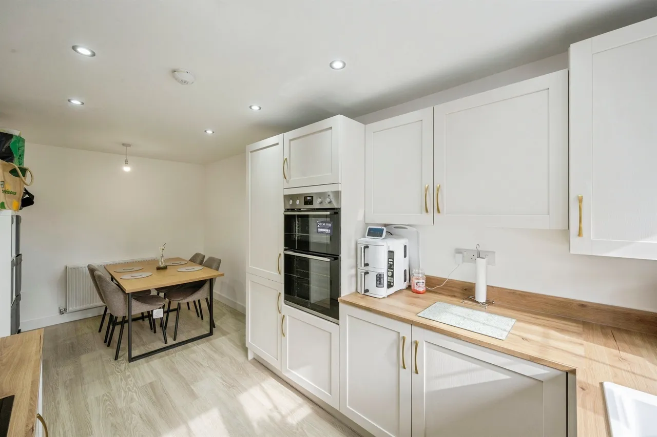 Lime Tree Grove, Wath-upon-Dearne, S63, photo 6