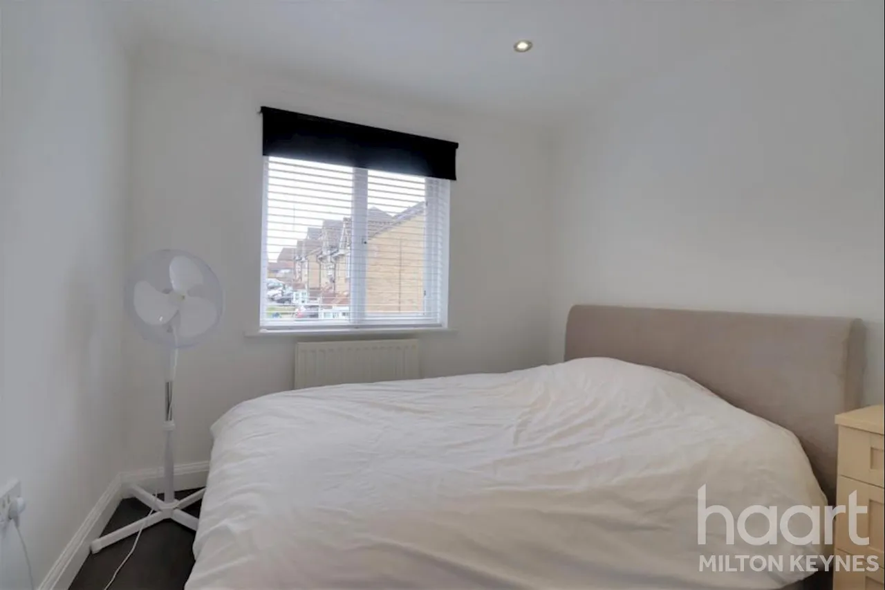 Clifton Moor, Oakhill, MK5, photo 18