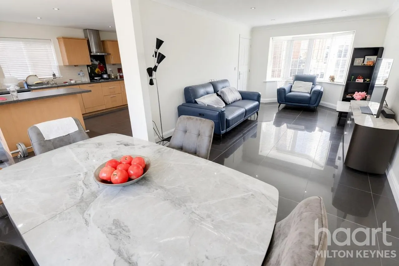 Clifton Moor, Oakhill, MK5, photo 3