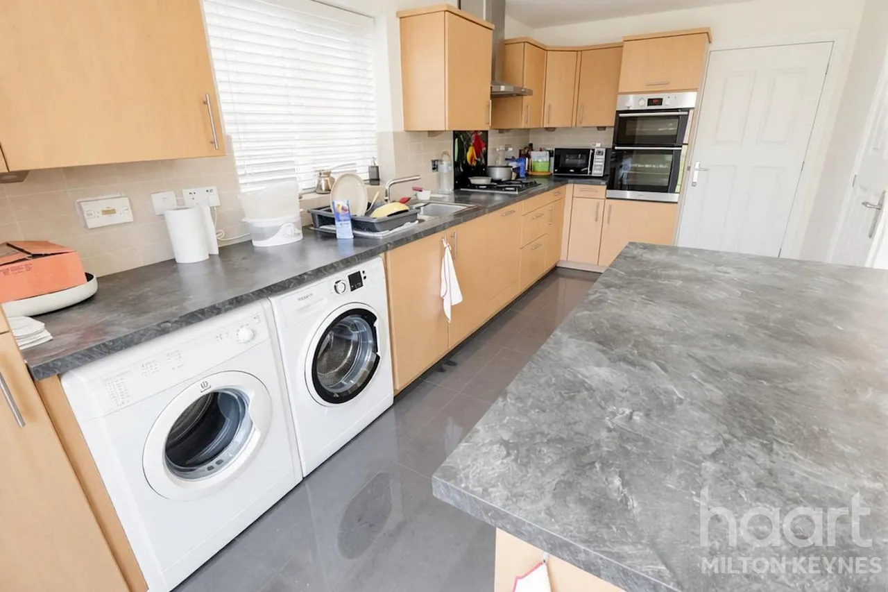Clifton Moor, Oakhill, MK5, photo 6