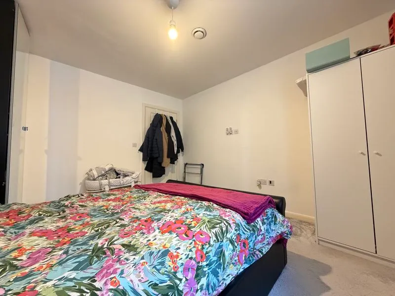 John Street, Luton, LU1, photo 4