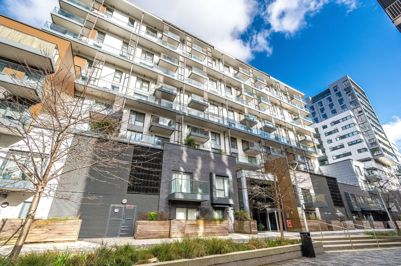Flat 138, 25 Barge Walk, City Peninsula, London, photo 12