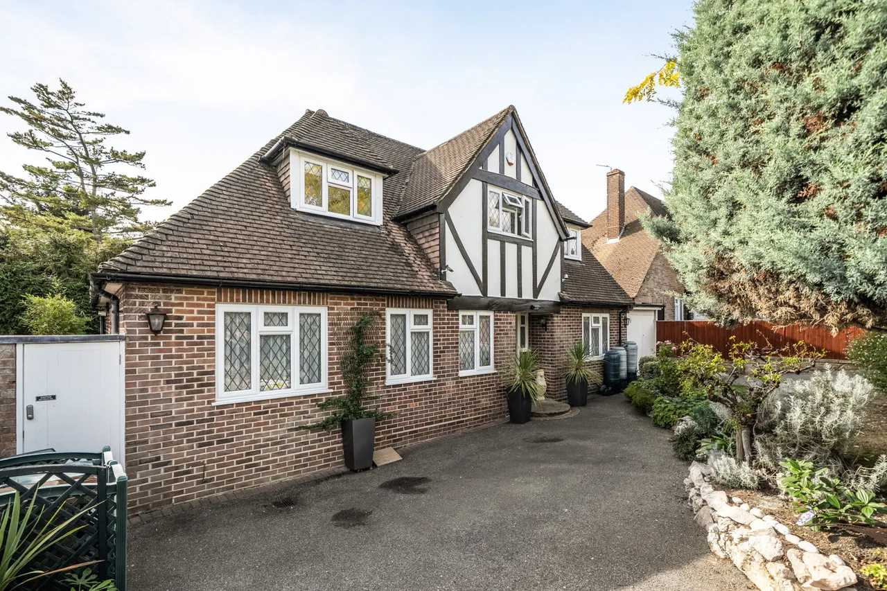 3 bed house for sale, Pheasants Way, Rickmansworth, WD3