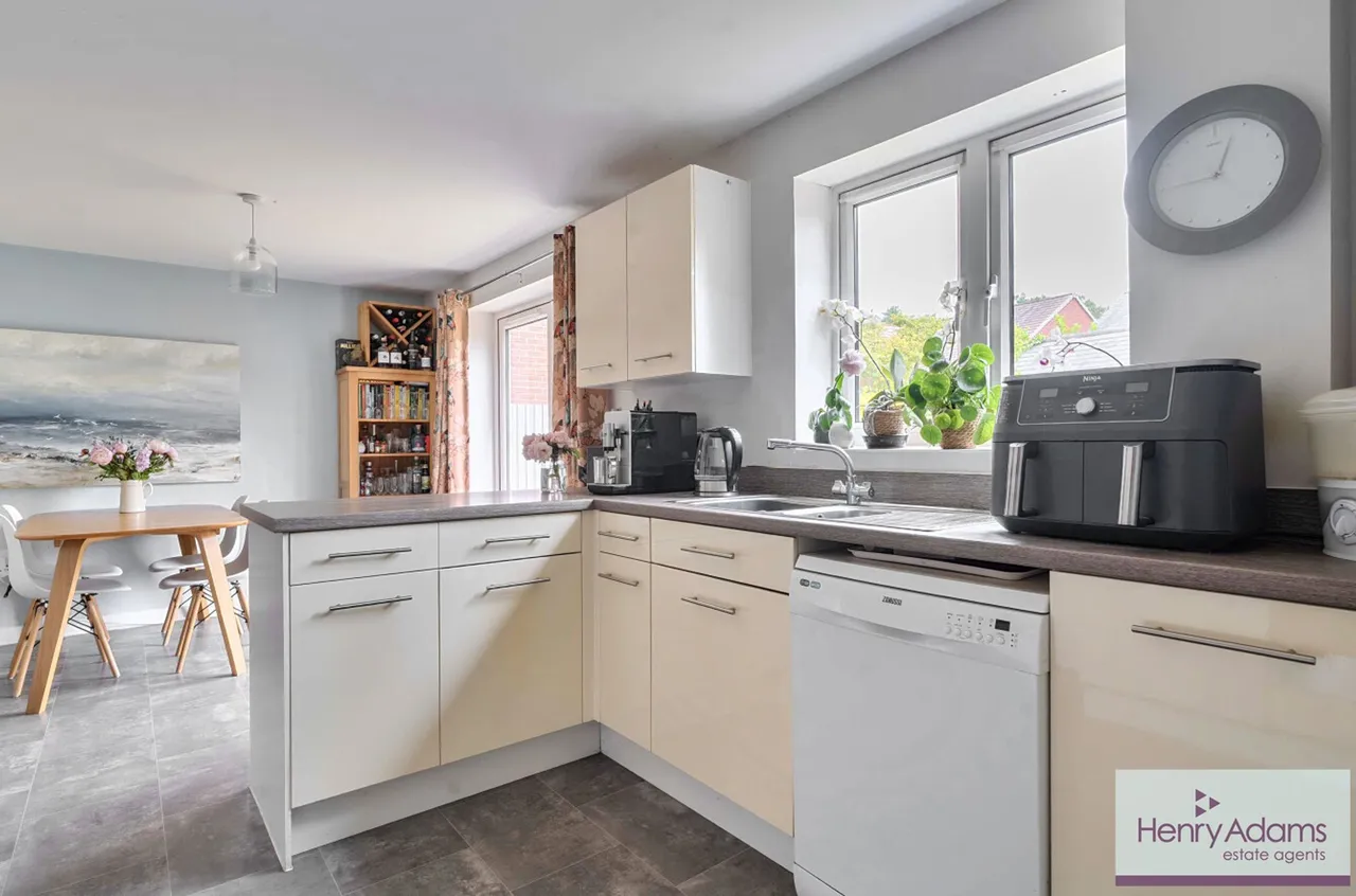 Reed Way, Petersfield, GU32, photo 5