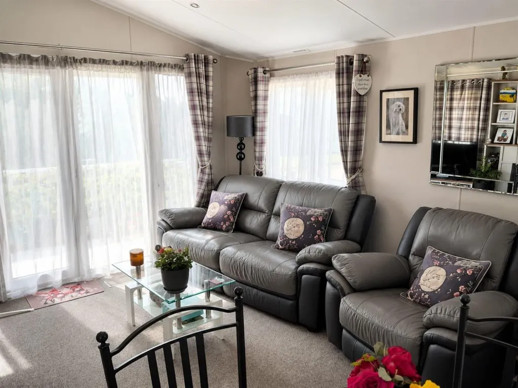 Meadow Lane, GL20, photo 6