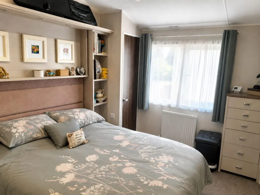 Meadow Lane, GL20, photo 10