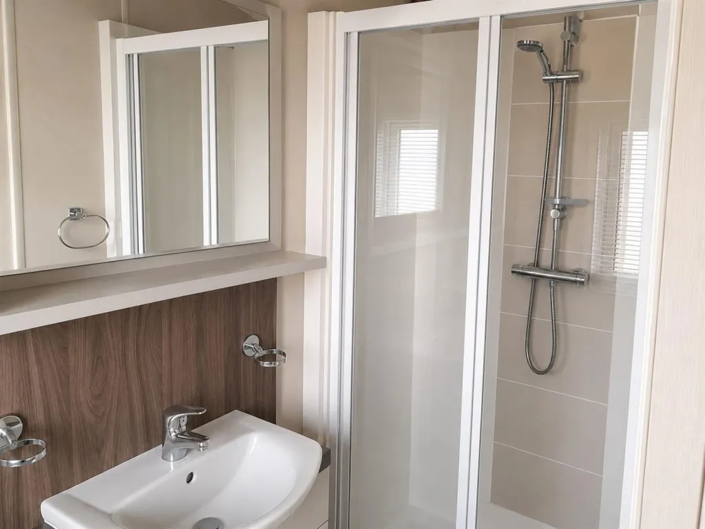 Meadow Lane, GL20, photo 5