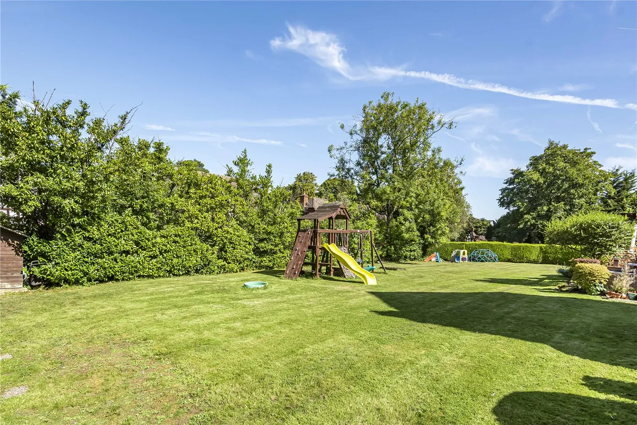 Beech Hill, Hadley Wood, EN4 0JW, photo 31