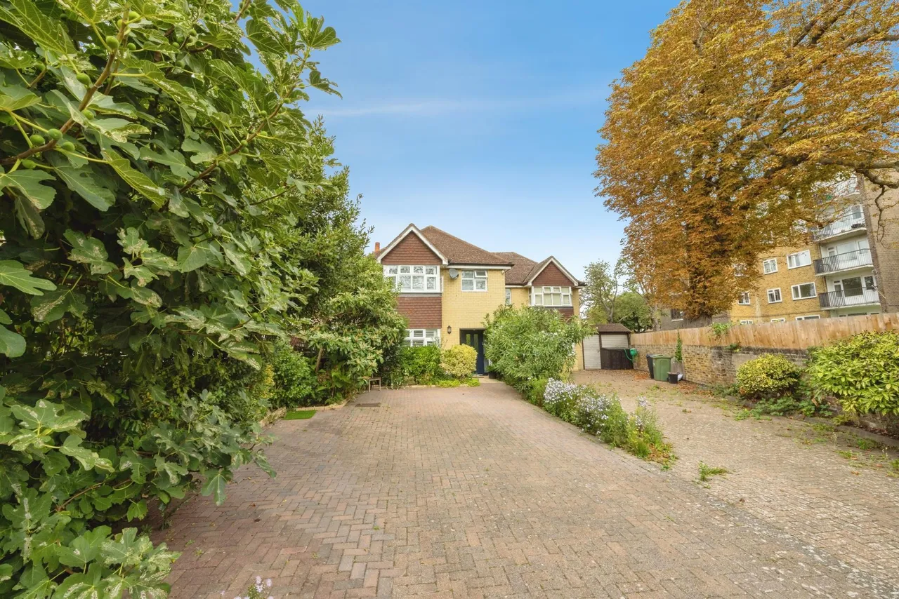 Atkins Road, London, SW12, photo 4
