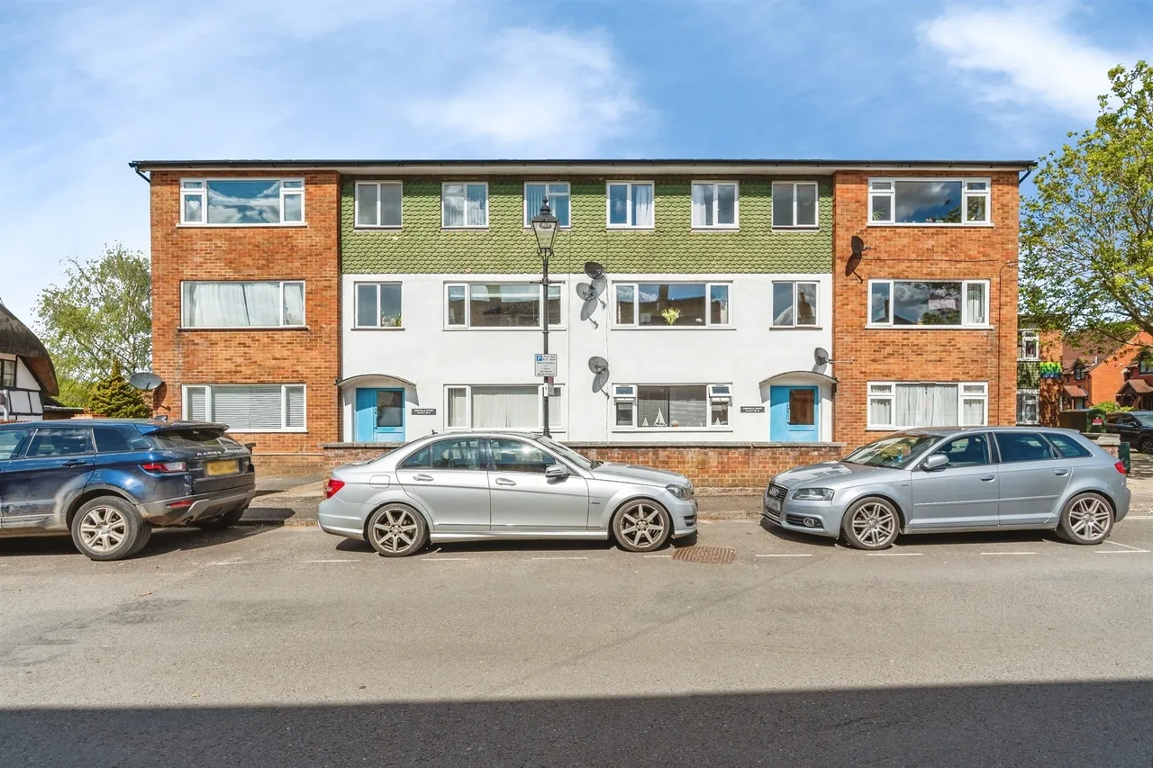 1 bed flat for sale — Mill Lane, Romsey