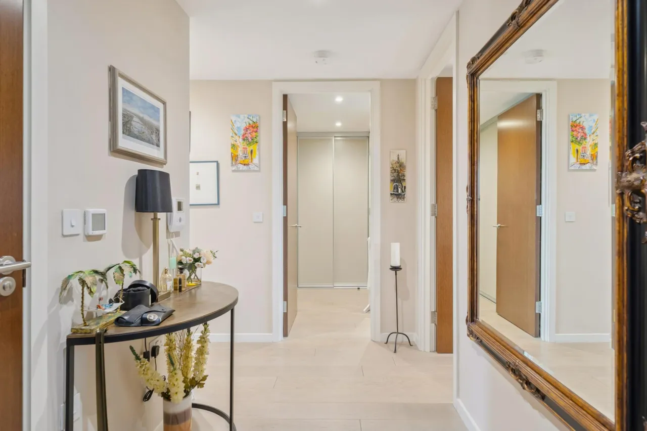 Upper Richmond Road, London, SW15, photo 7