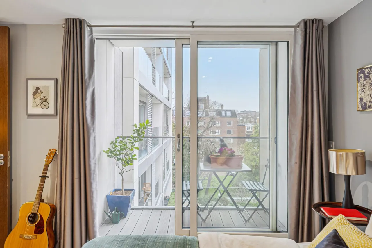 Upper Richmond Road, London, SW15, photo 8