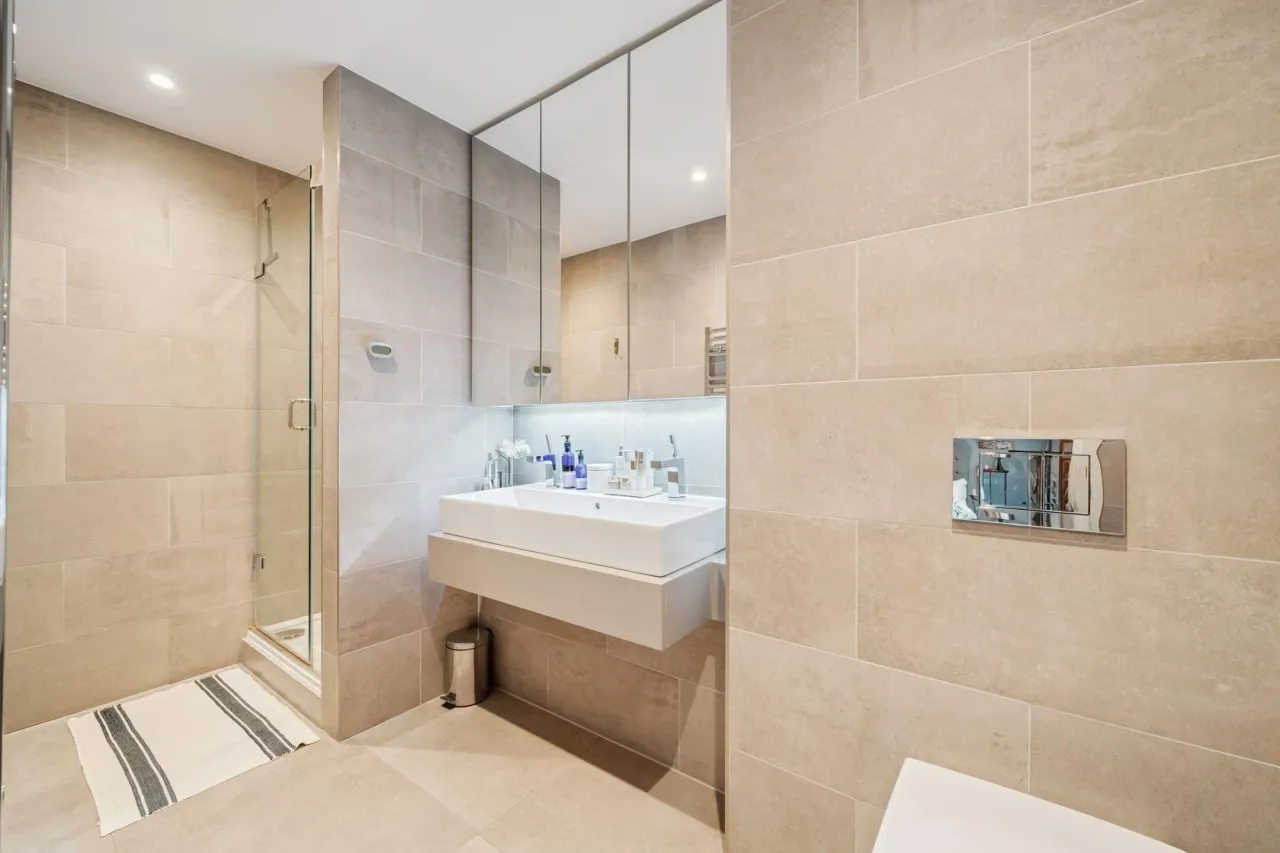 Upper Richmond Road, London, SW15, photo 10