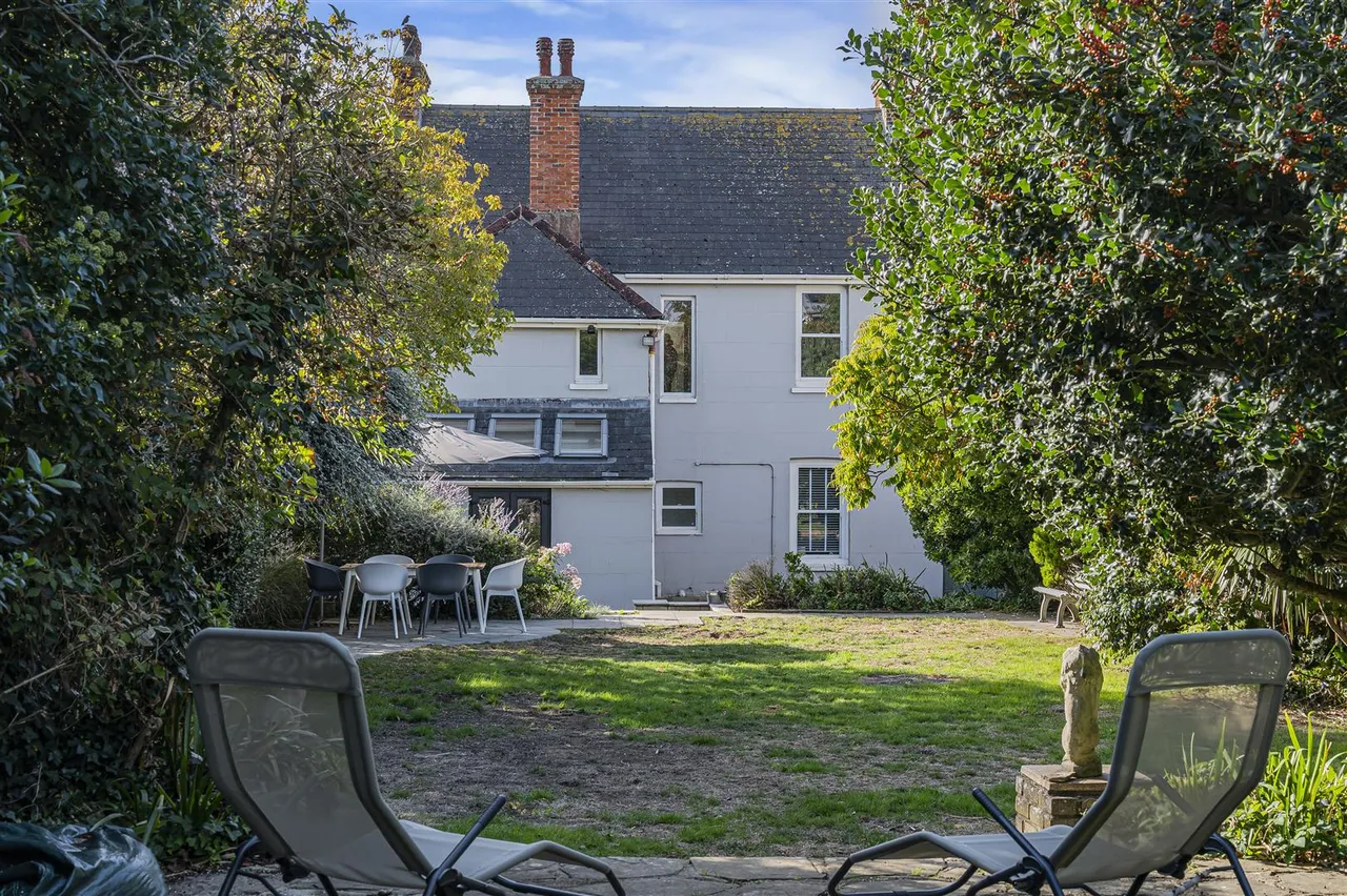 Bramber Road, Seaford, photo 9