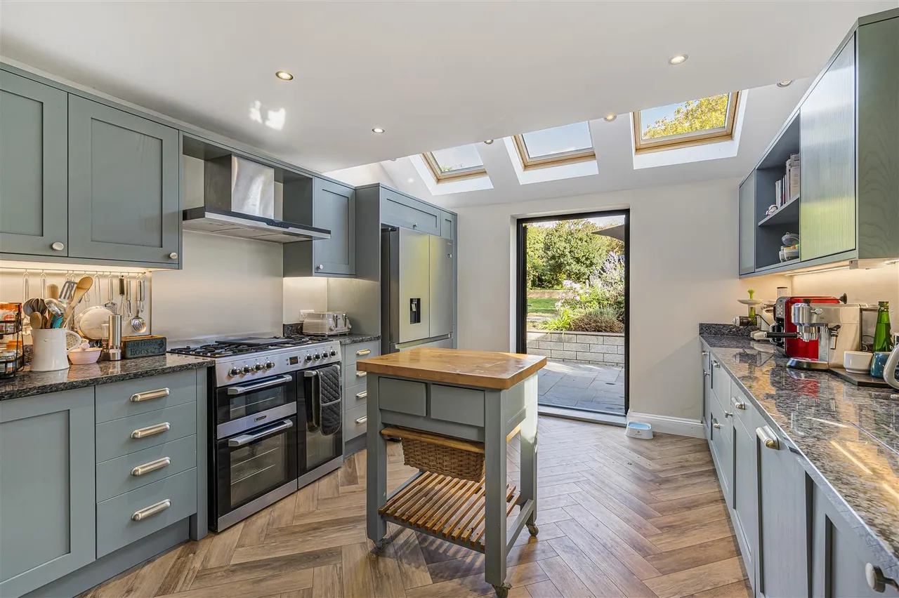 Bramber Road, Seaford, photo 13