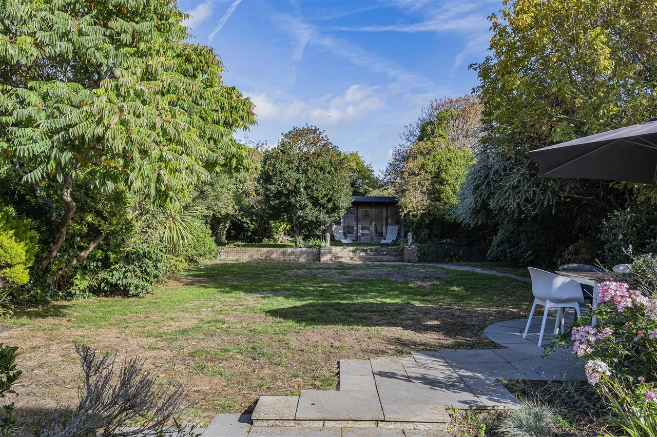 Bramber Road, Seaford, photo 4