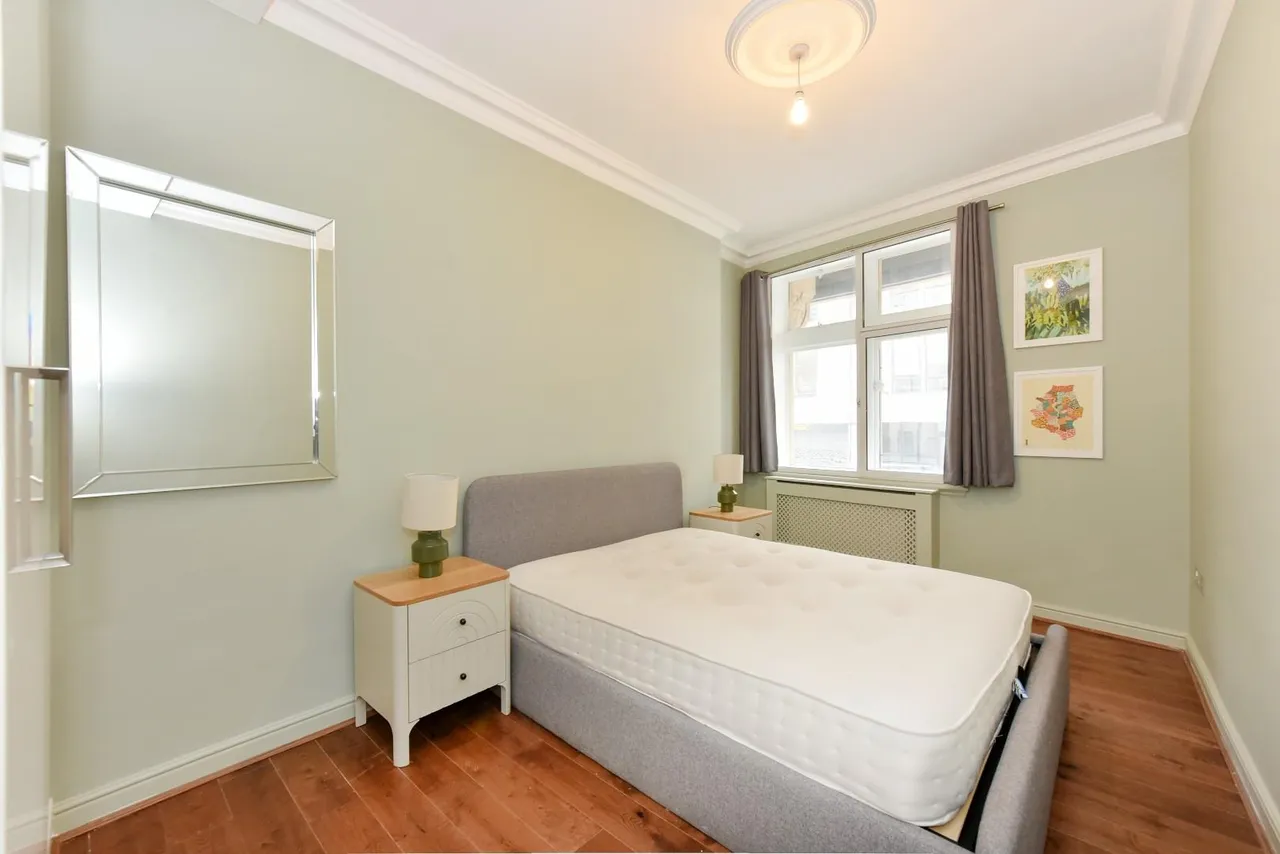 Marylebone Road, London, NW1, photo 6