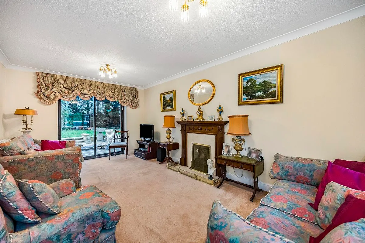 Coburg Gardens, Ilford, Essex, IG5 0PP, photo 5