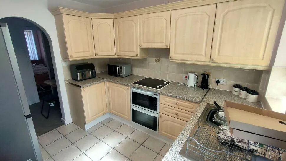 Bentley Avenue, Gwersyllt, LL11, photo 6