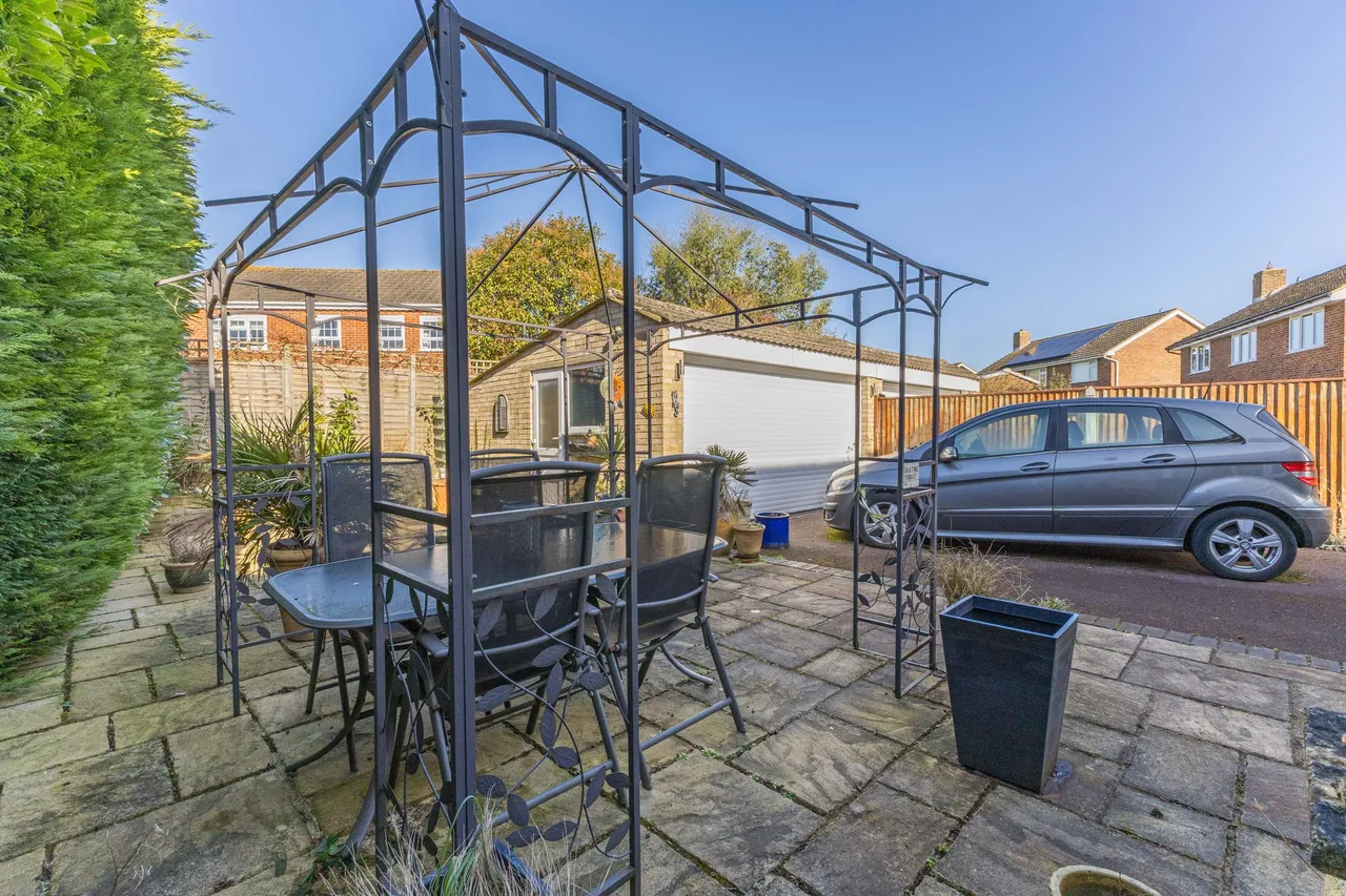 Cranbrook Drive, Maidenhead, Berkshire, photo 24