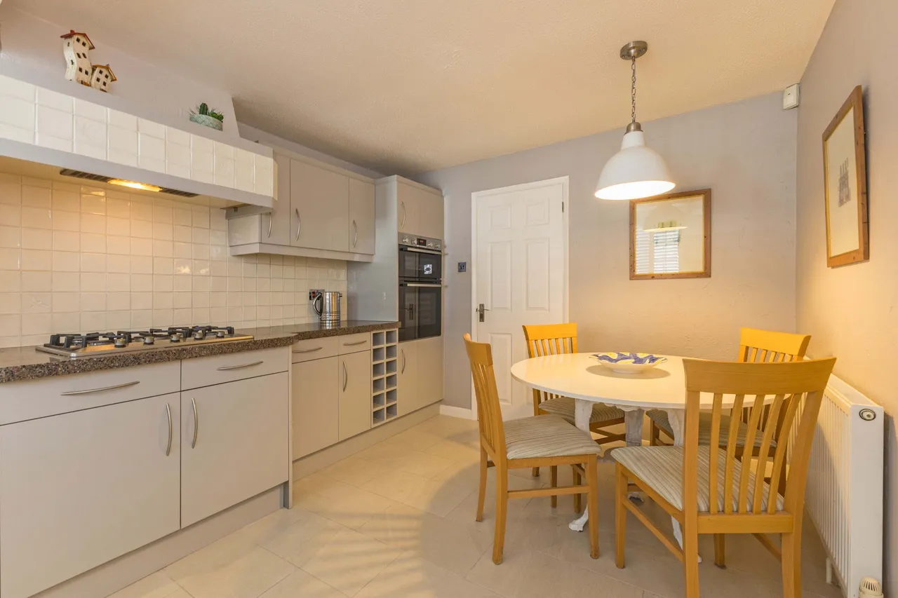 Cranbrook Drive, Maidenhead, Berkshire, photo 10