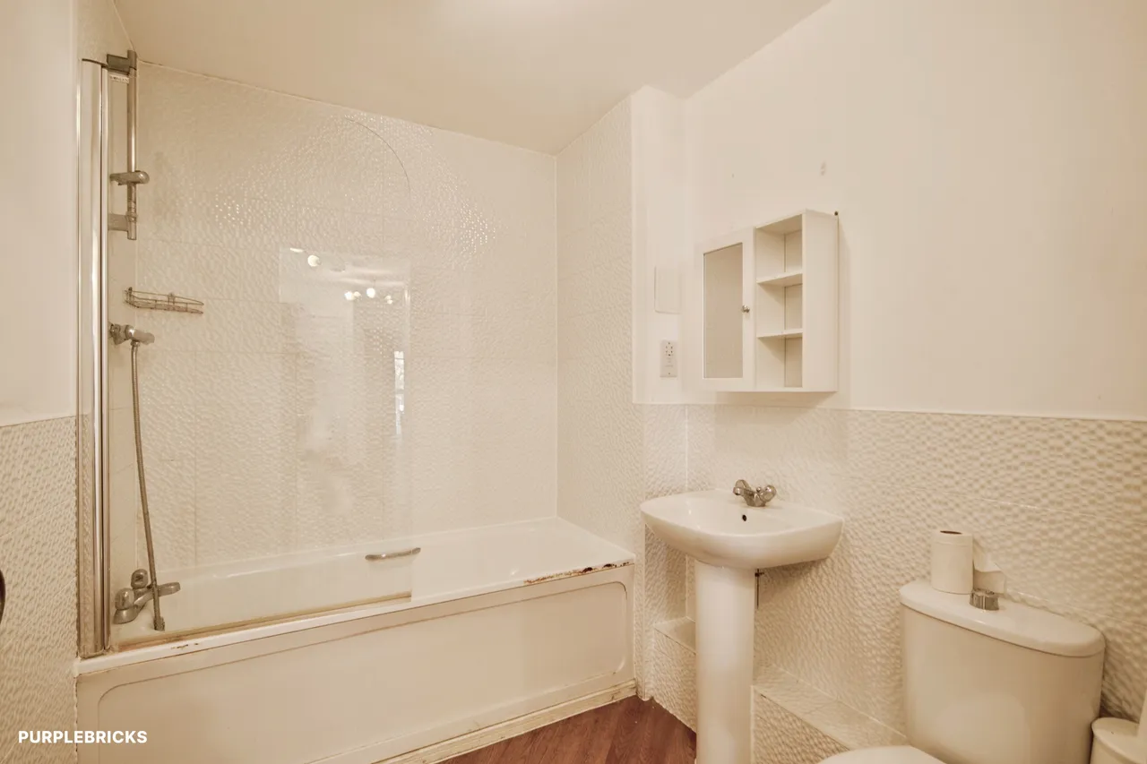 Academy Way, Dagenham, RM8, photo 15