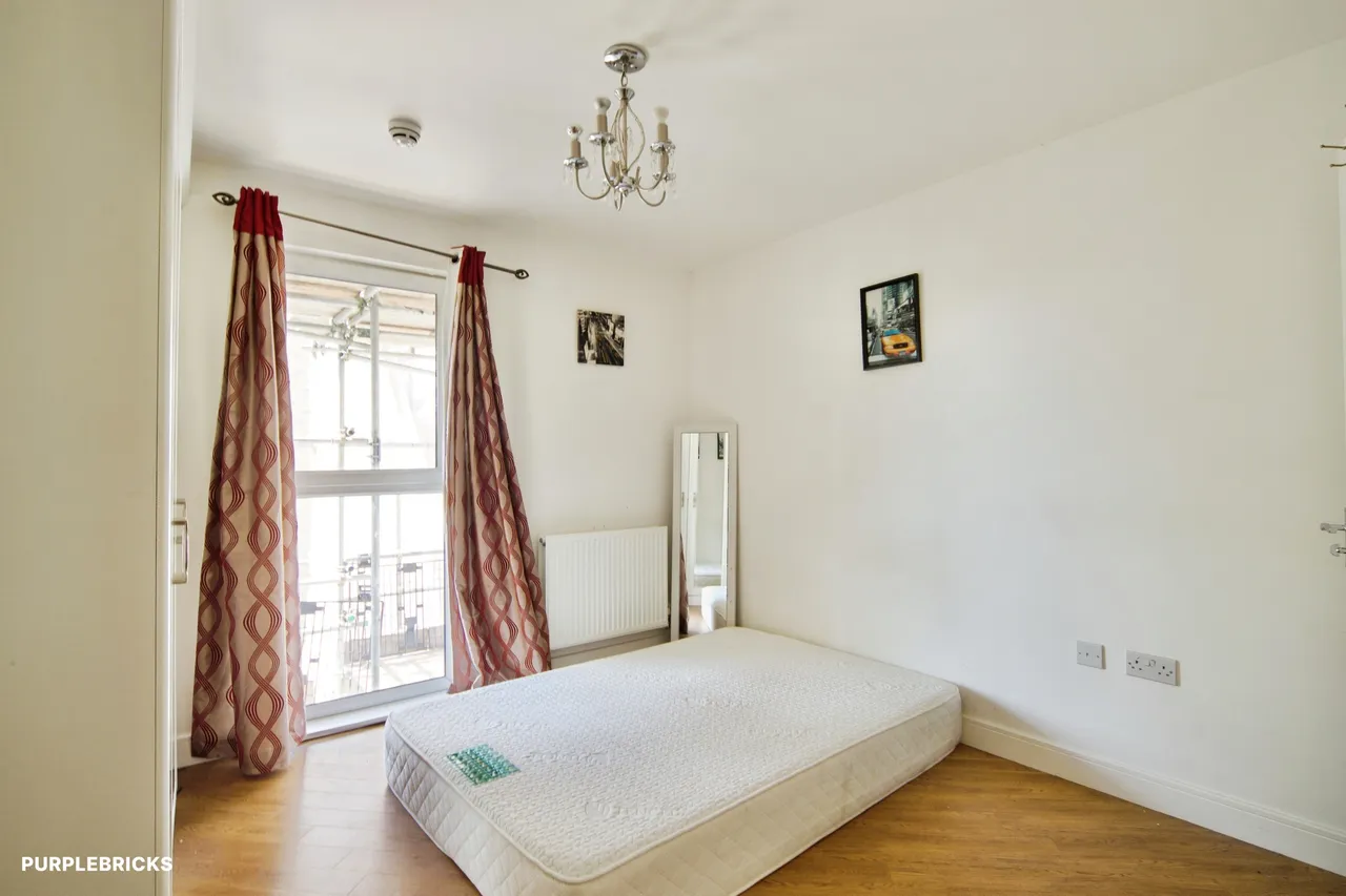 Academy Way, Dagenham, RM8, photo 13