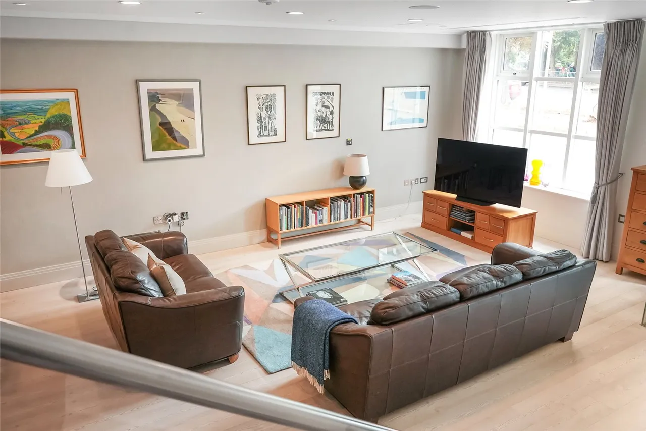 Globe House Central, 1 Chertsey Road, Twickenham, TW1 1LJ, photo 7