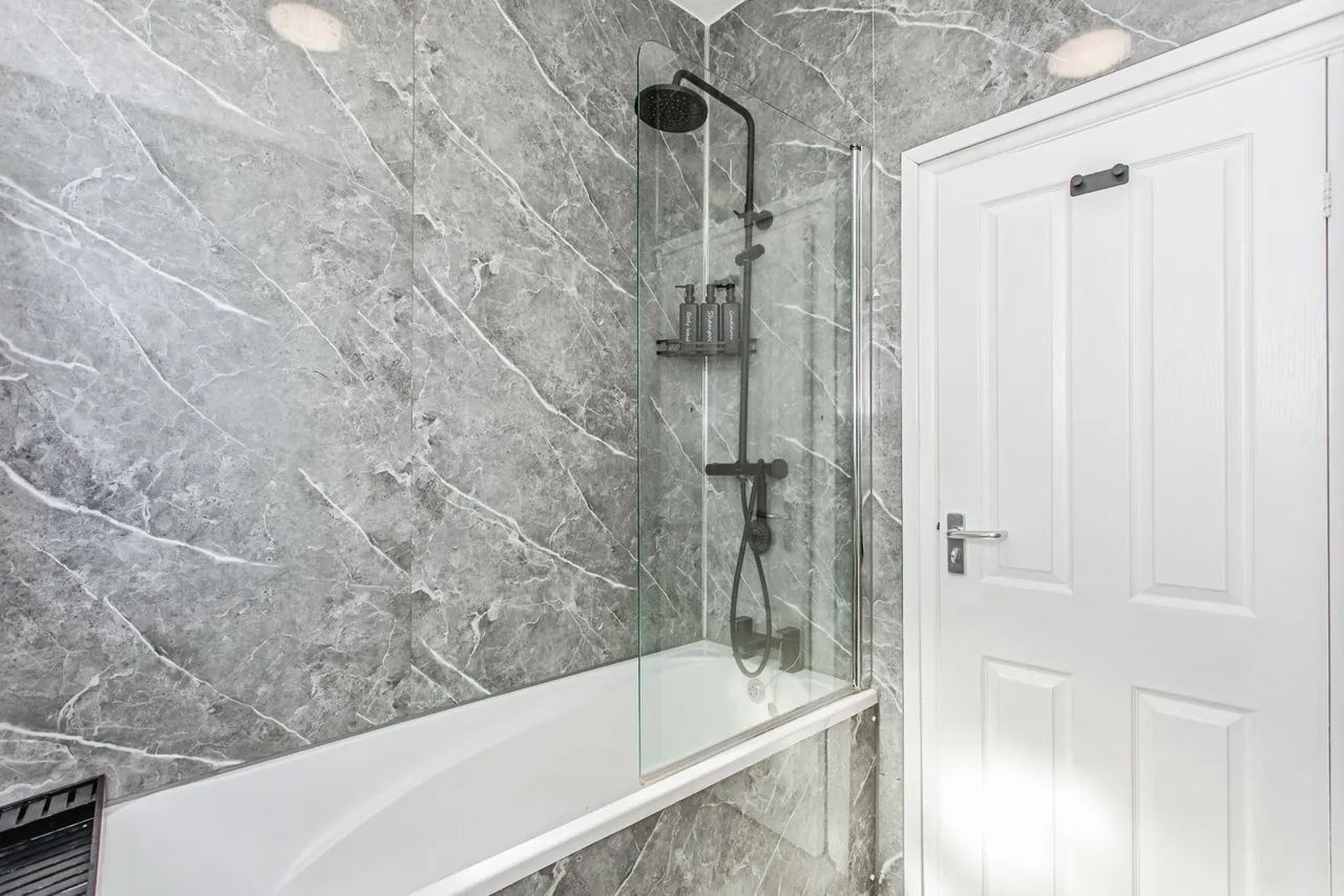 Northview Drive, WESTCLIFF-ON-SEA, Essex, SS0, photo 17