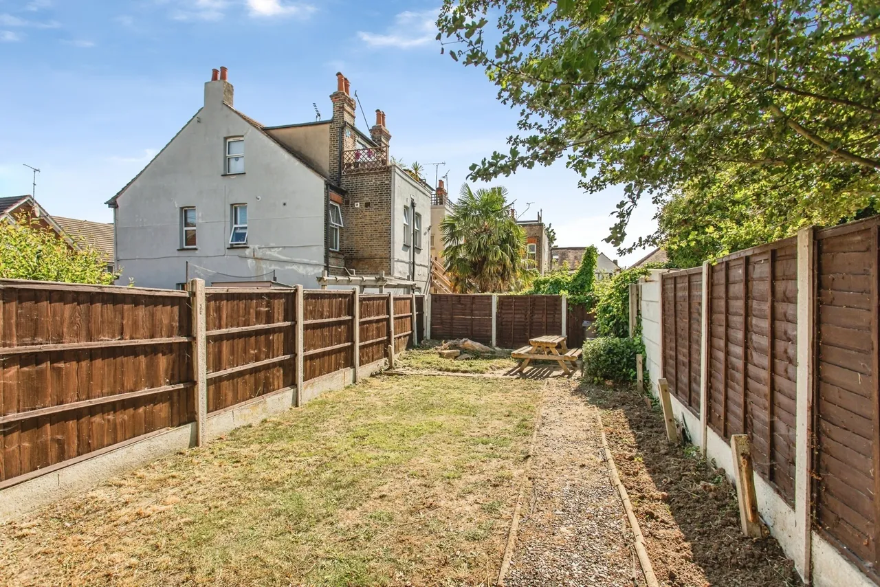 Northview Drive, WESTCLIFF-ON-SEA, Essex, SS0, photo 18