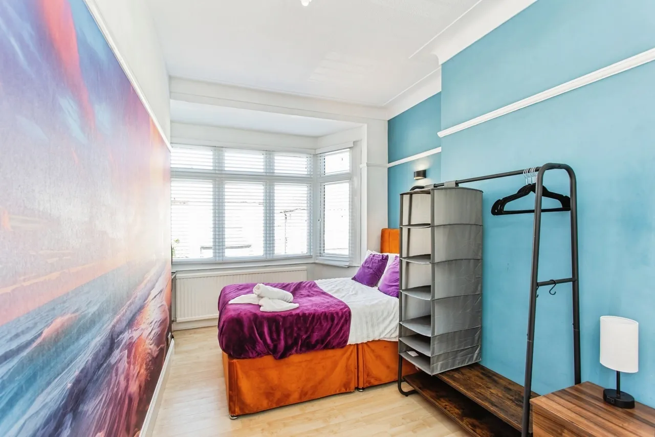 Northview Drive, WESTCLIFF-ON-SEA, Essex, SS0, photo 13