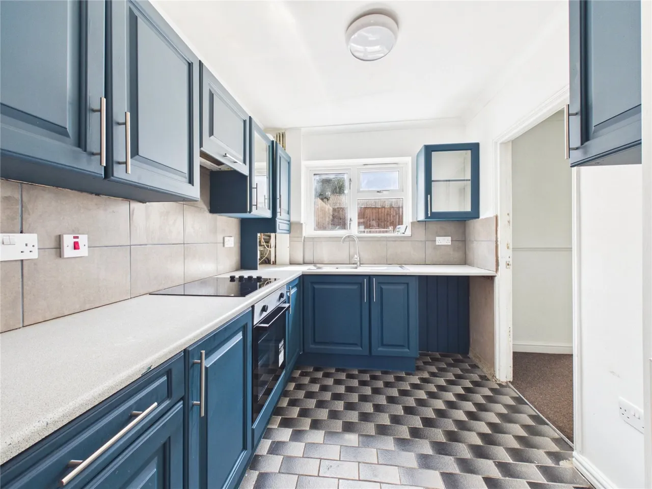 Maynard Close, Bristol, BS13, photo 2