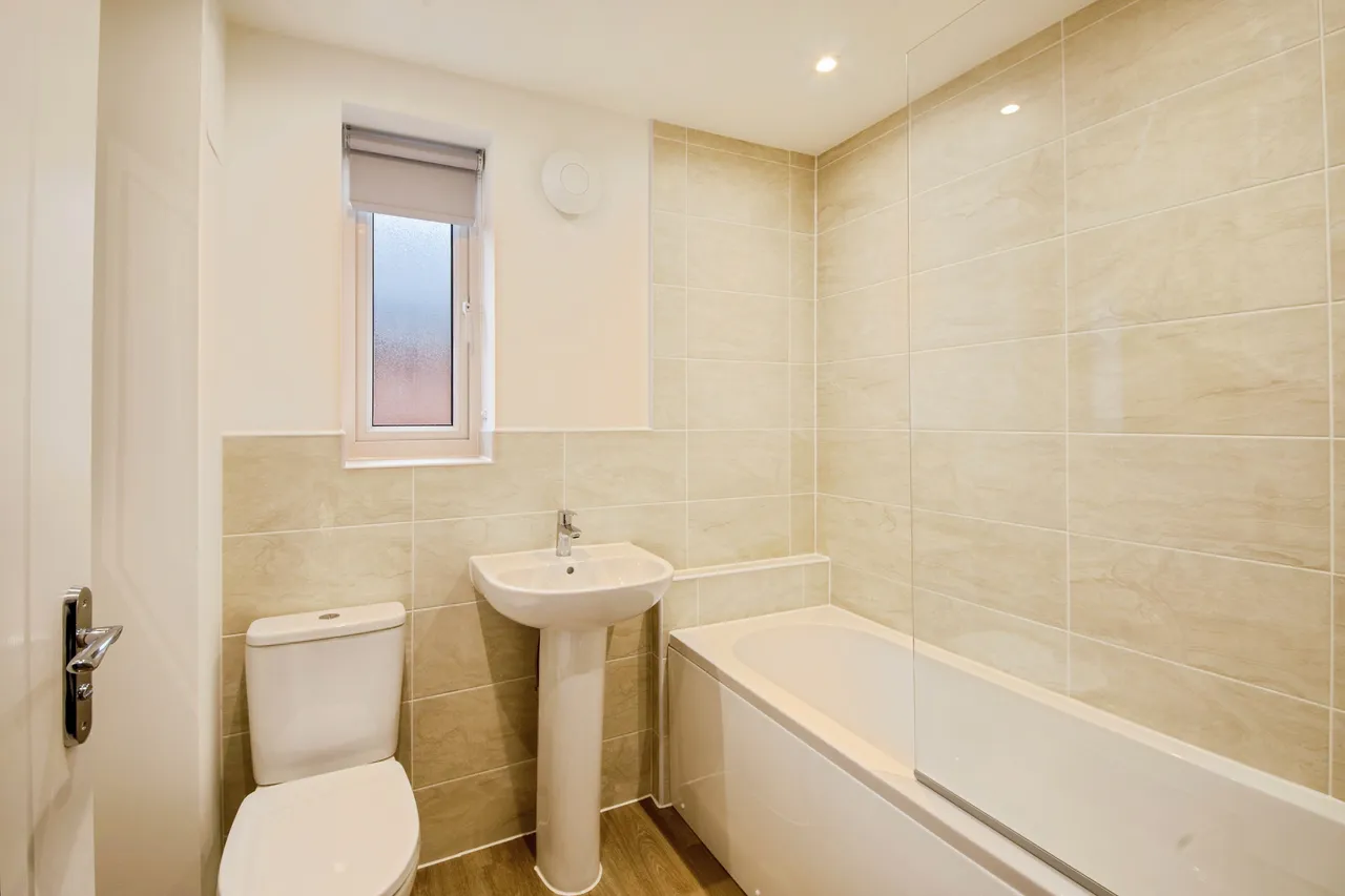 Roystone Close, Loughborough, LE11, photo 13