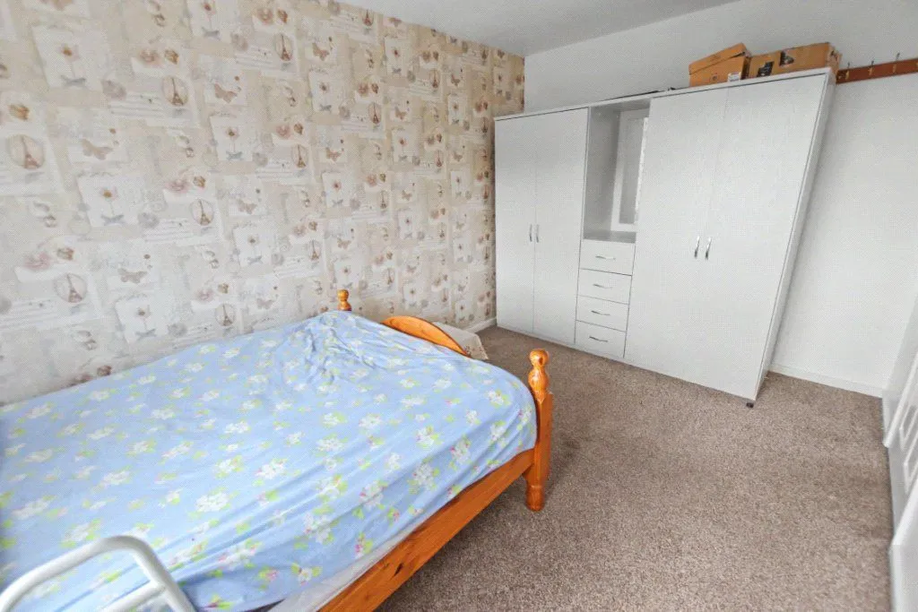 Cliffe Park Crescent, Leeds, LS12, photo 14