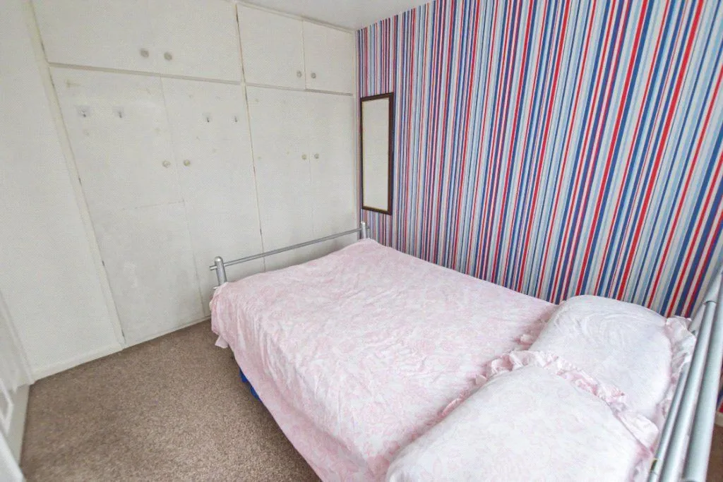 Cliffe Park Crescent, Leeds, LS12, photo 15