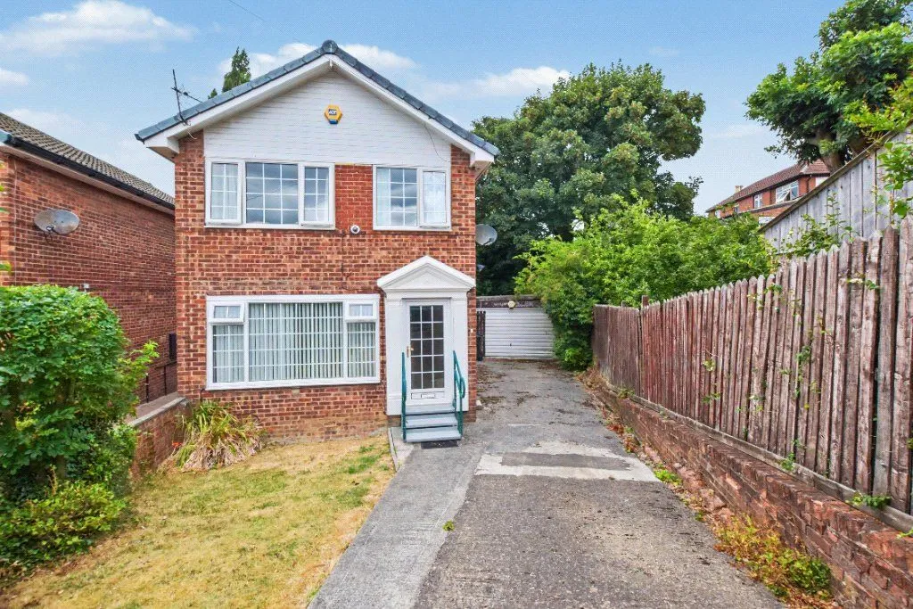 3 bed house for sale, Cliffe Park Crescent, Leeds, LS12