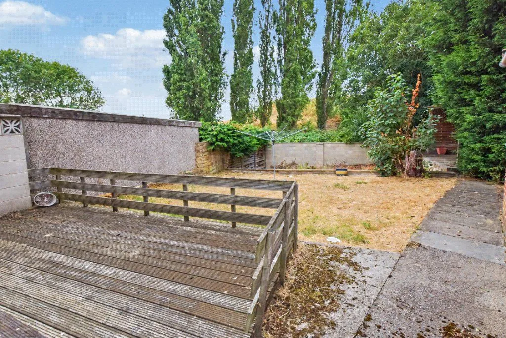 Cliffe Park Crescent, Leeds, LS12, photo 13