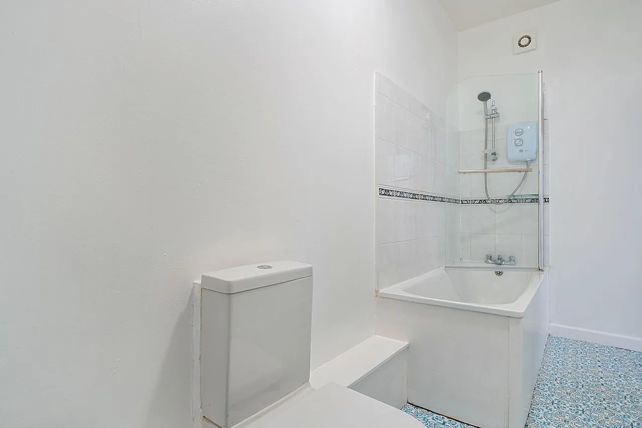 High Street, Shepton Mallet, BA4, photo 8