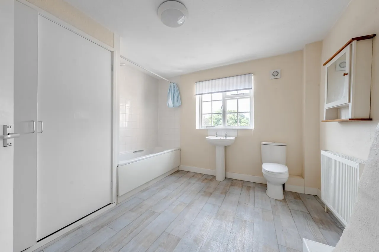 Bridge Street, Tadcaster, LS24, photo 7