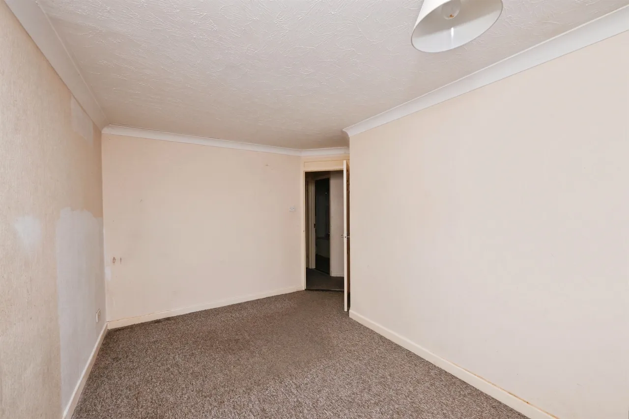 High Road, Wormley, Broxbourne, photo 8