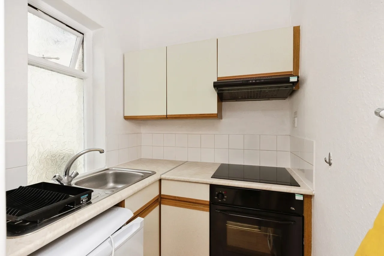 Priory Street, Cheltenham, GL52, photo 3