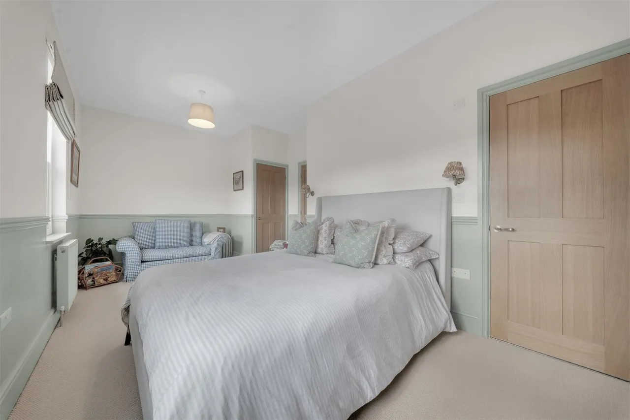 Briggate, Silsden, BD20, photo 14