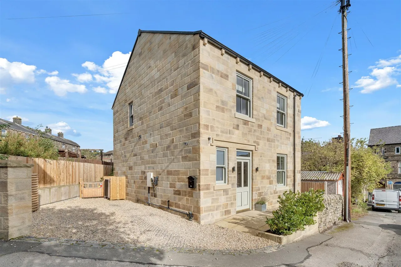 Briggate, Silsden, BD20, photo 24