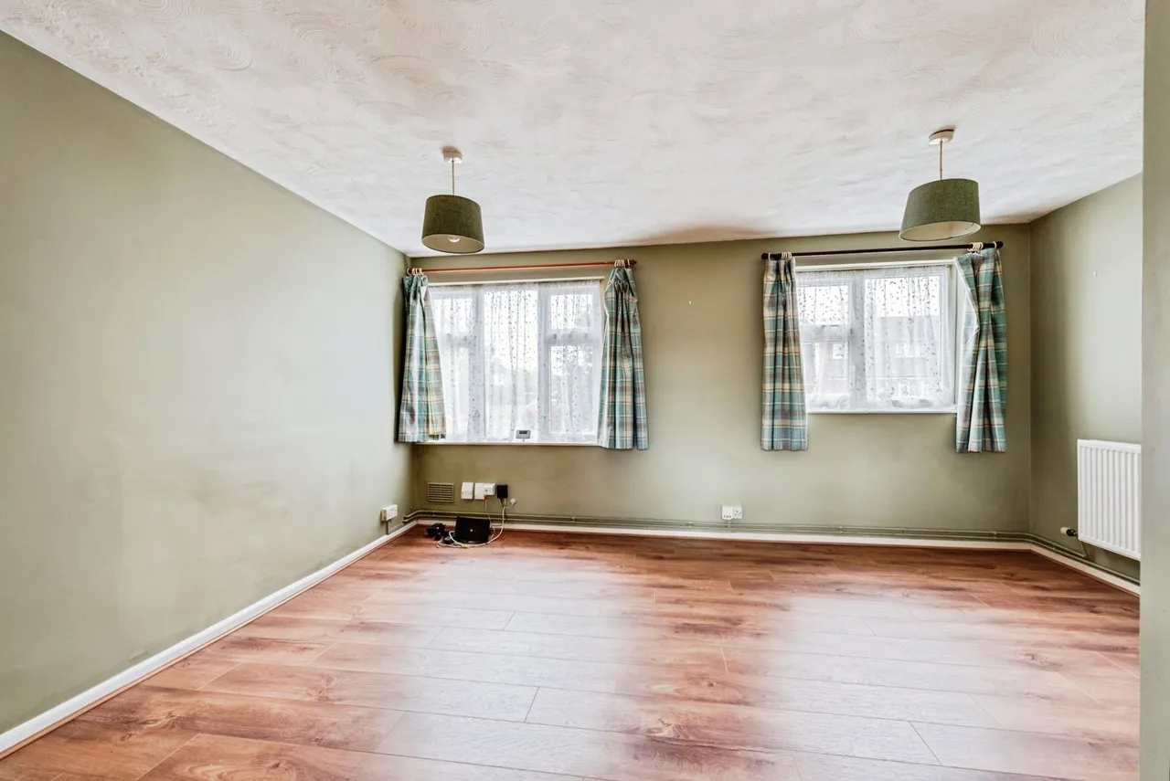 Courtenay Road, Swindon, SN3, photo 5