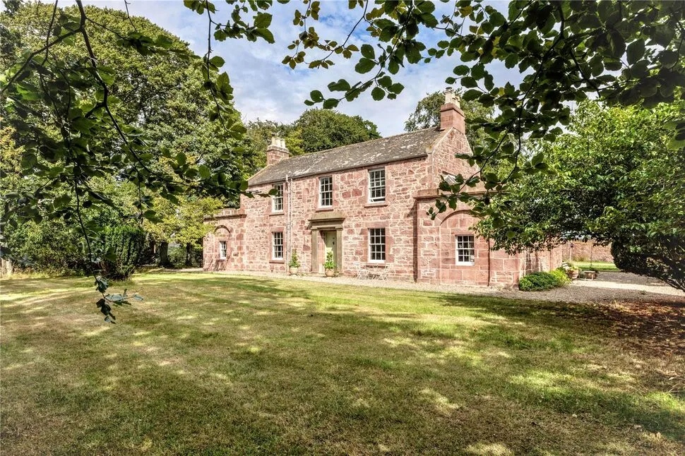4 bed house for sale — Lunan Bank, Inverkeilor, Angus, DD11