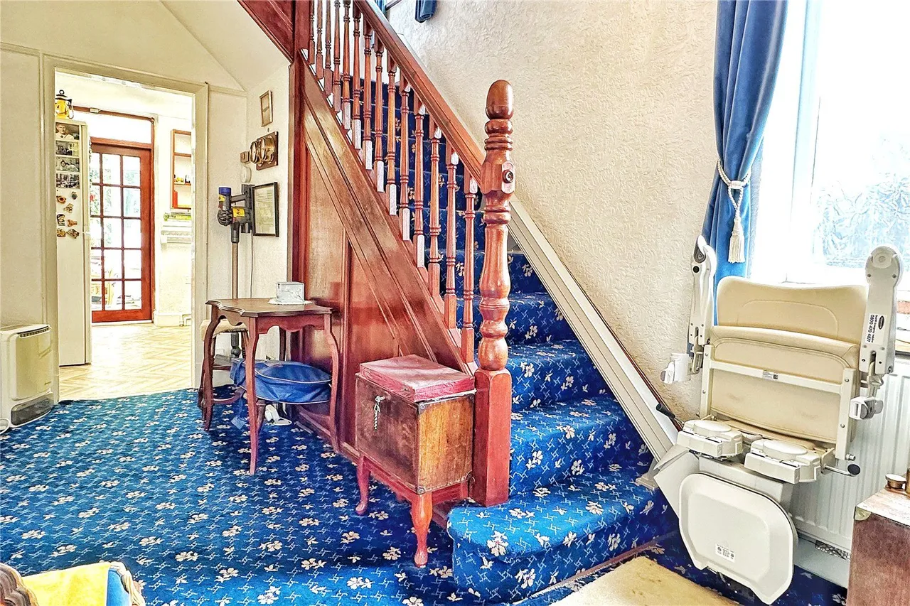 Cheetham Hill Road, Dukinfield, SK16, photo 14